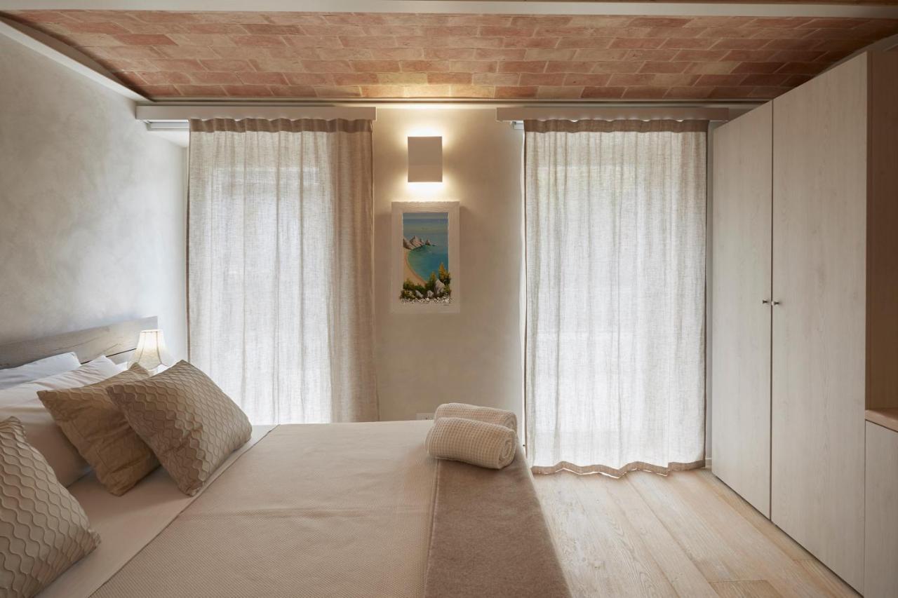 Nilu Relais Bed & Breakfast ซีโรโล ภายนอก รูปภาพ