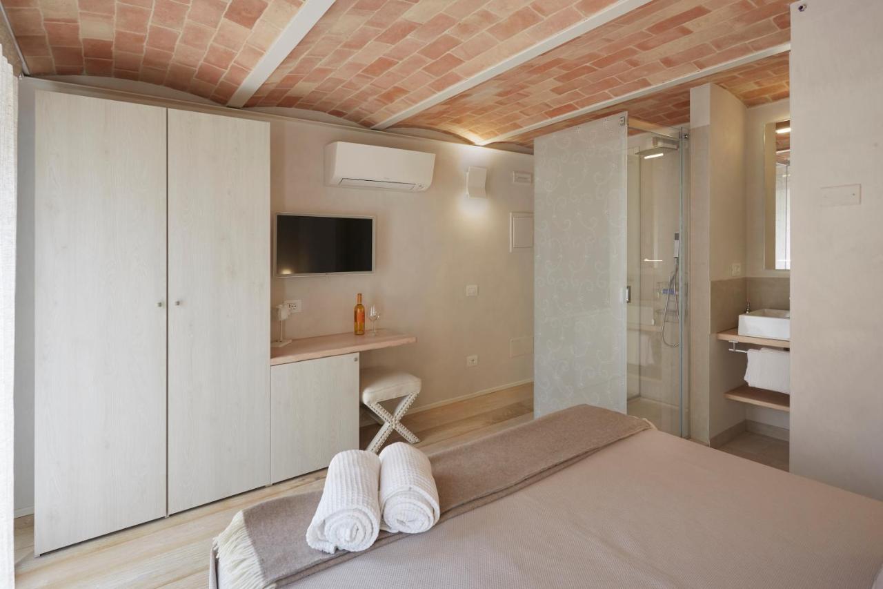 Nilu Relais Bed & Breakfast ซีโรโล ภายนอก รูปภาพ
